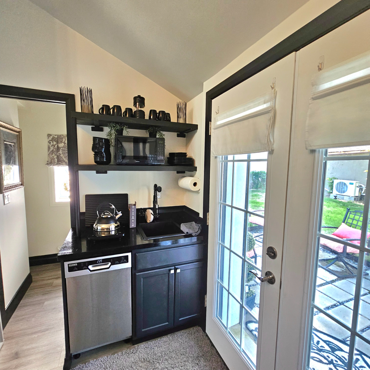 Elegant Cottage near a quaint town and the beach. - Photo 6