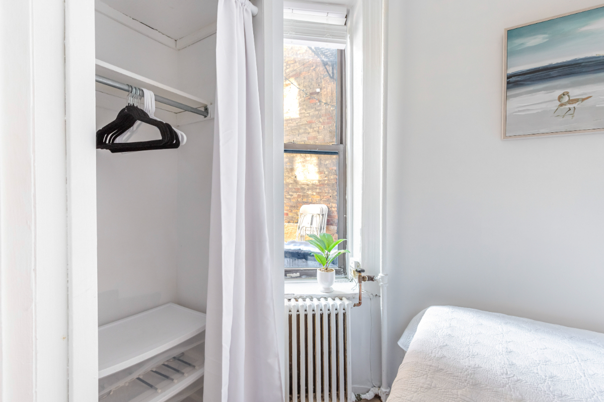 Beautiful apartment steps from Washington Square Park - Photo 12