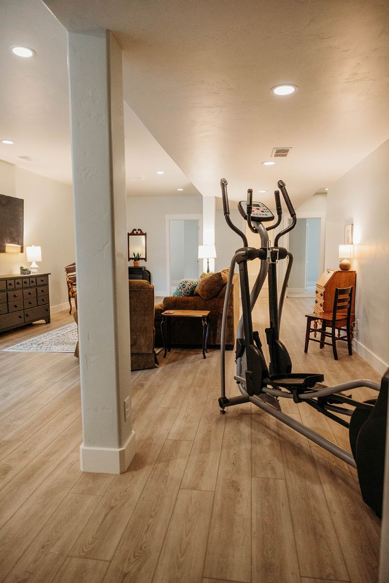 Gorgeous newly renovated full basement 10 min from hospital - Photo 6