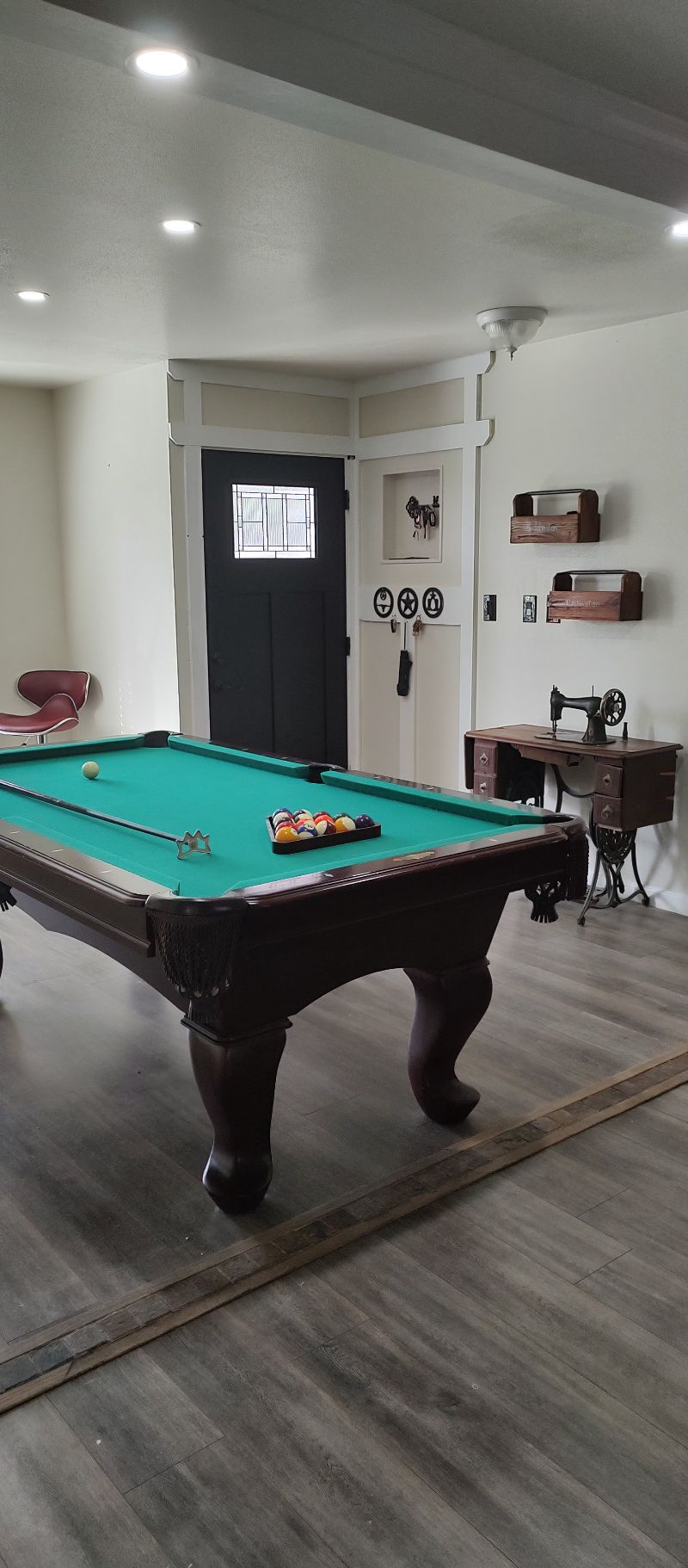 Updated 3 Bedroom, close to Medical Center, Shopping, Dining and More!! - Photo 8