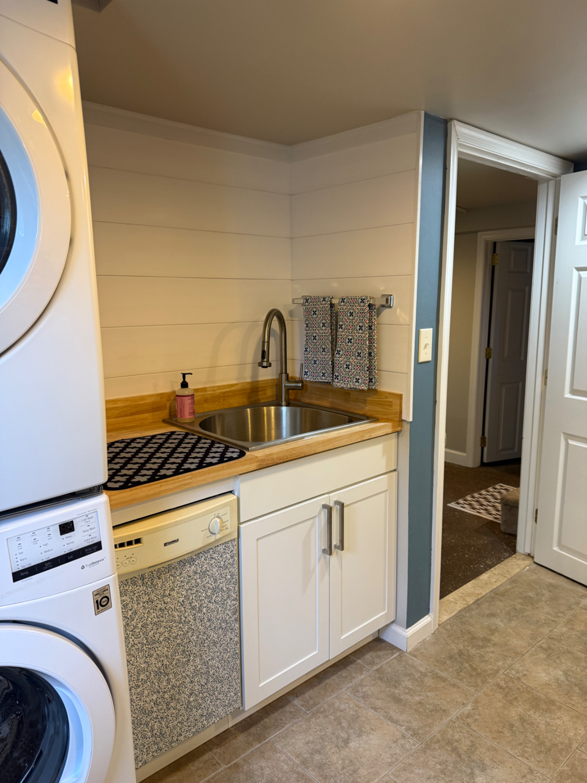 Cute Home-Away-From-Home in Historic Neighborhood near metro and 5 hospitals - Photo 8