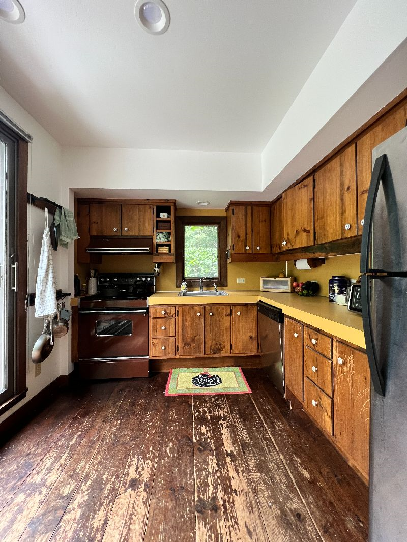 Gorgeous MCM 3bed/2bath Furnished Home For Rent - Photo 5