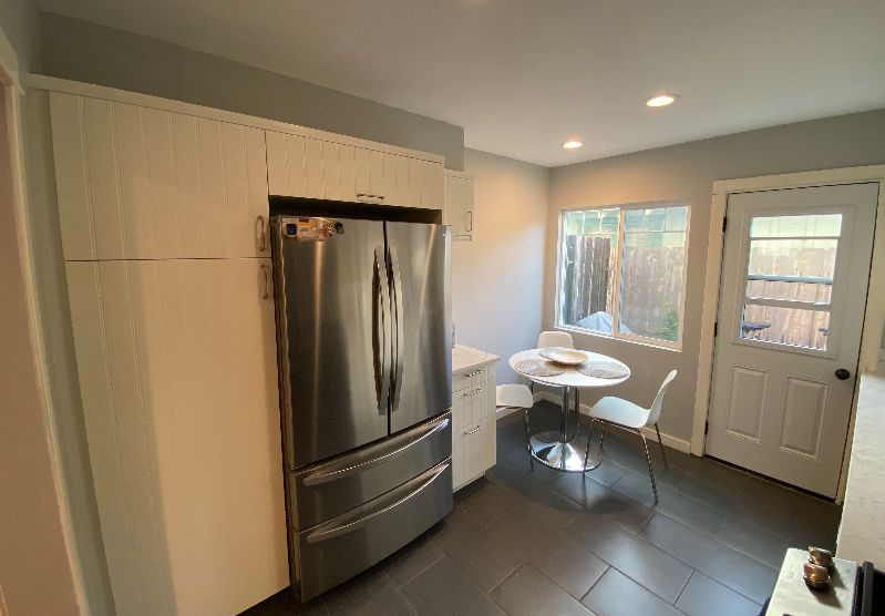 2BR OB Condo, 2 blocks from the beach W/ Parking - Photo 5