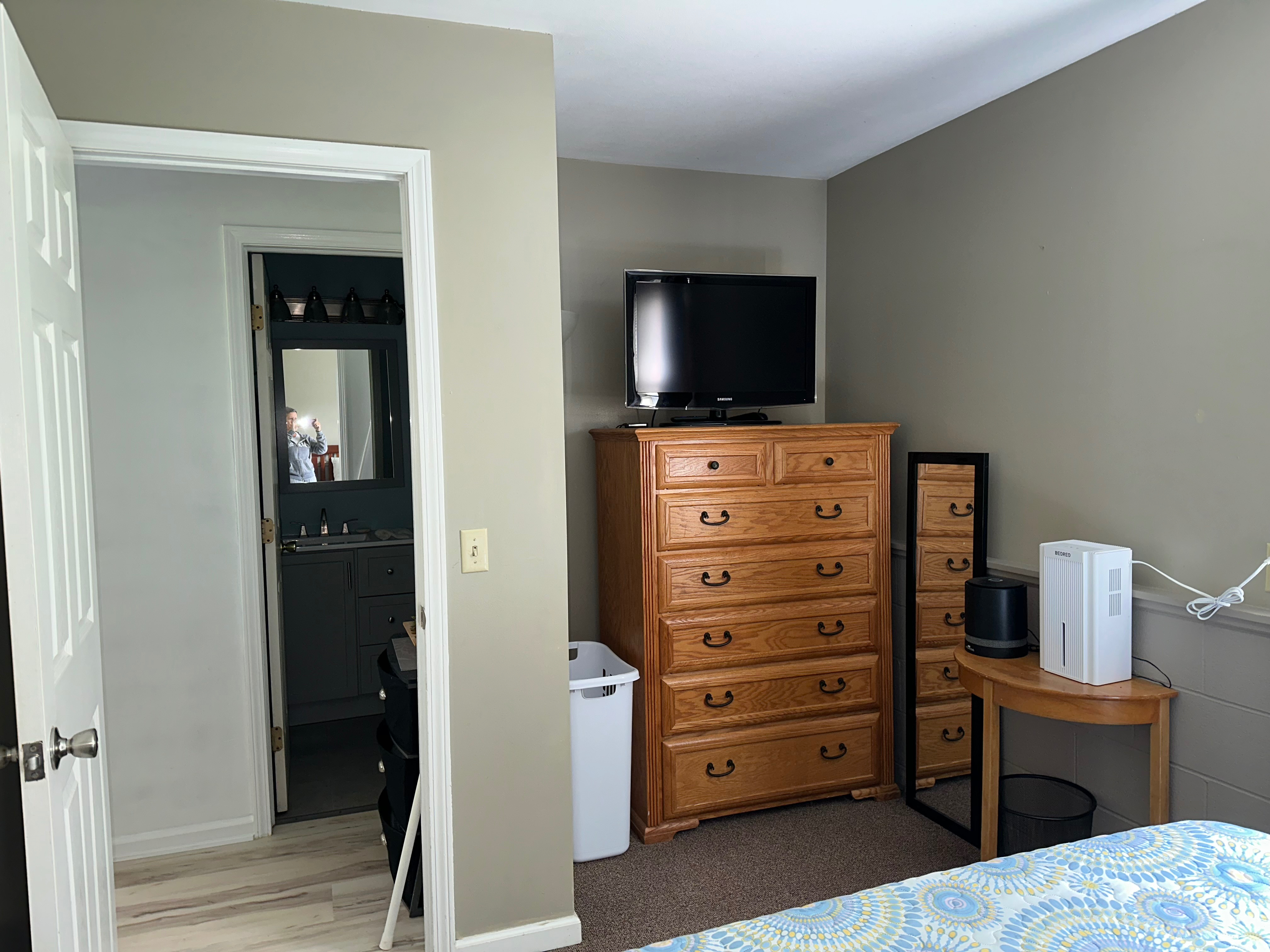 Private one bedroom apartment with study, fully furnished - Photo 9