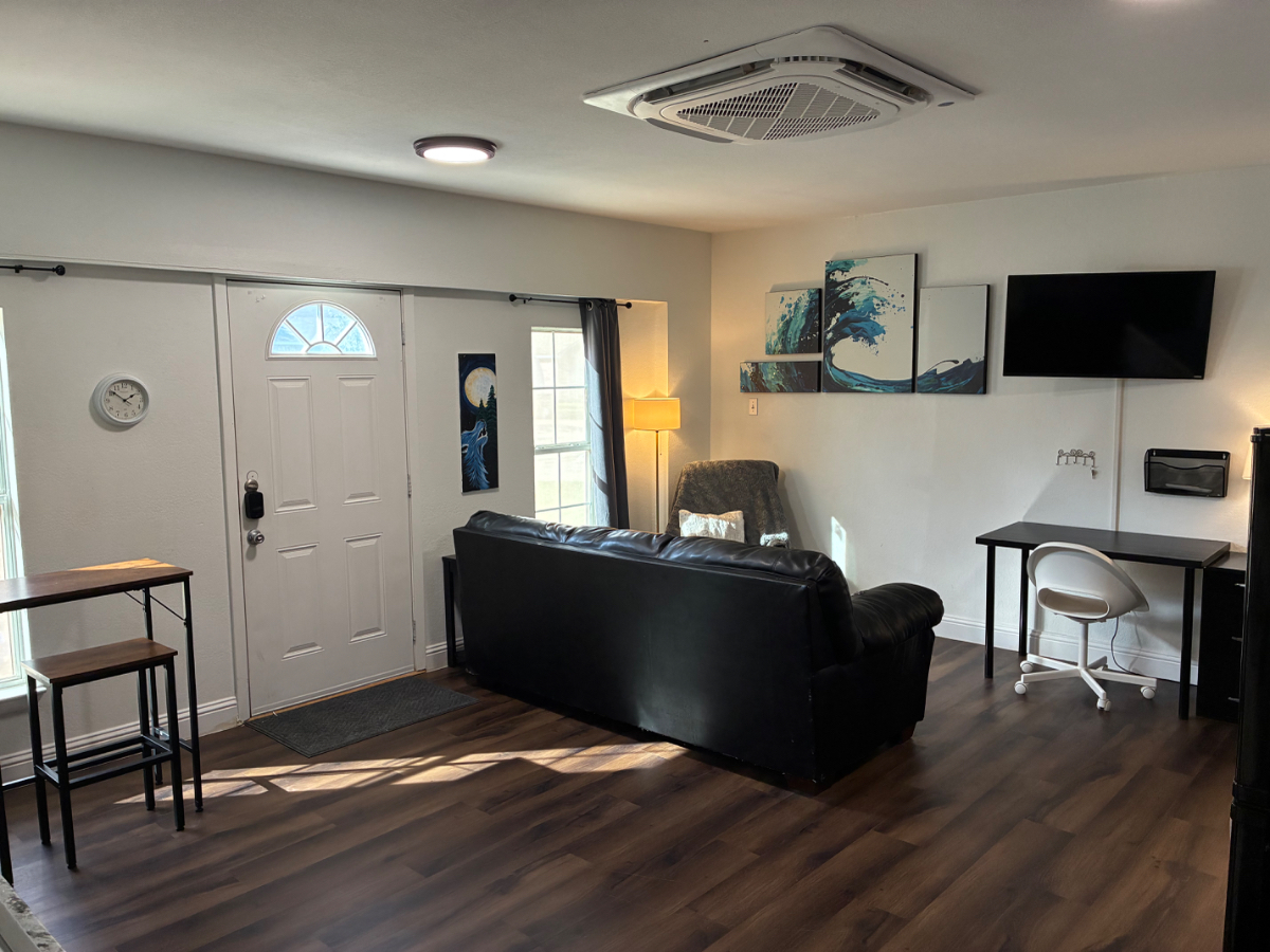Private Suite - Photo 2