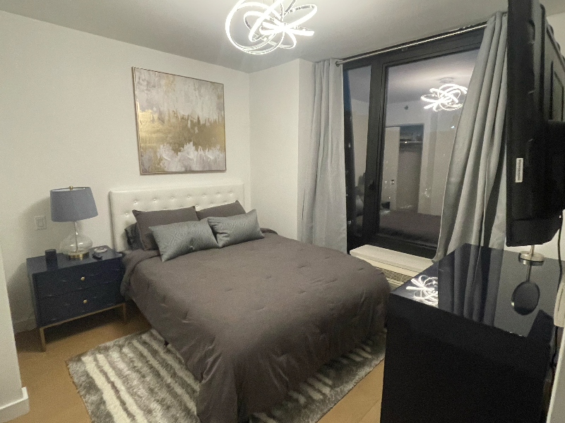 Stunning modern 1 bedroom - Photo 10