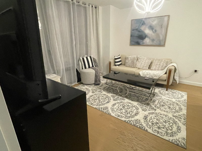 Stunning modern 1 bedroom - Photo 2