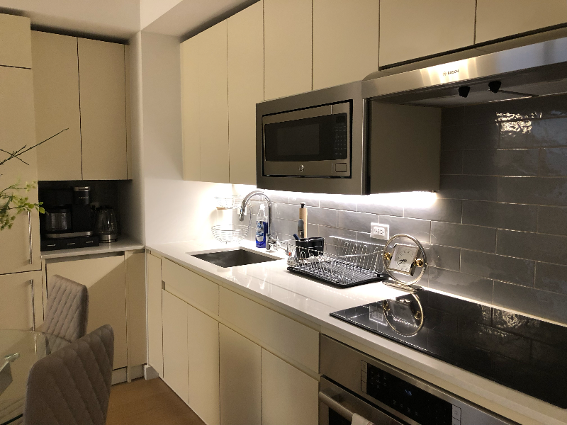 Stunning modern 1 bedroom - Photo 9