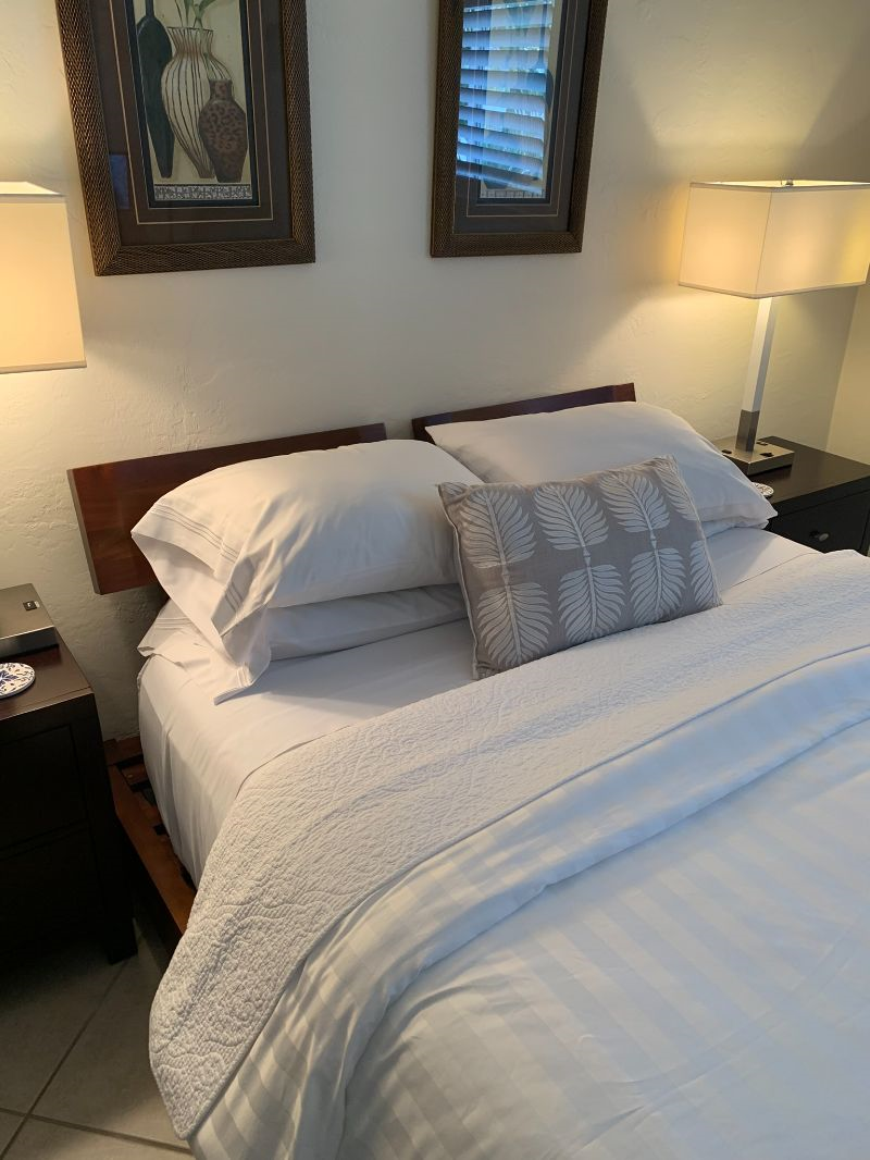 Relaxing Waterfront Fully Furnished Apartment