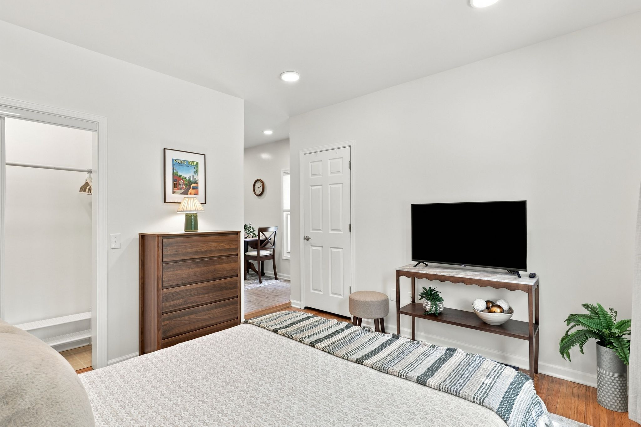 Remodeled 1BD W/Office - Near Strong,... - Photo 3