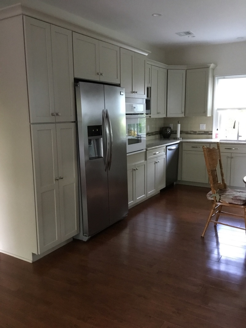 Beautiful 1 bedroom apartment rare find In quiet location - Photo 1