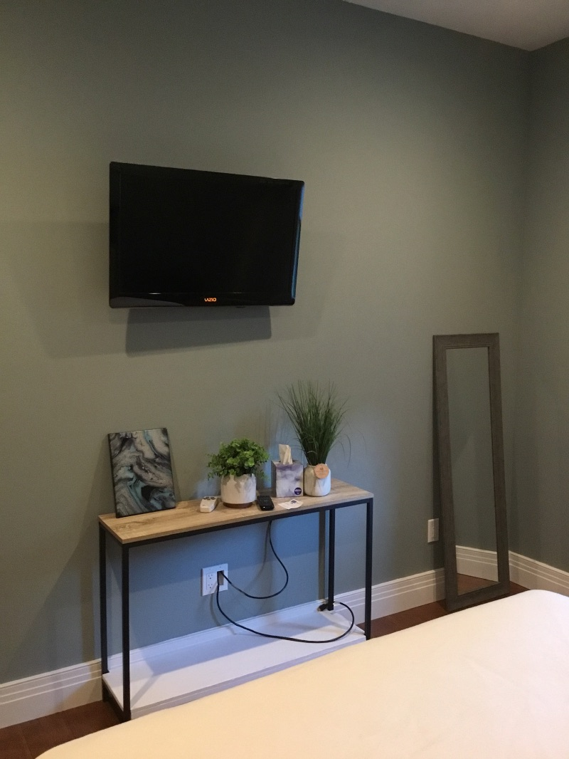 Beautiful 1 bedroom apartment rare find In quiet location - Photo 9
