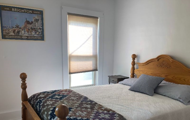Village Cottage Apartment - Photo 11
