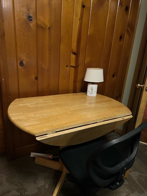 Centrally Located One Bedroom. - Photo 2