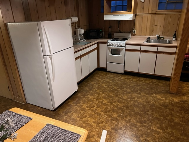 Centrally Located One Bedroom. - Photo 7