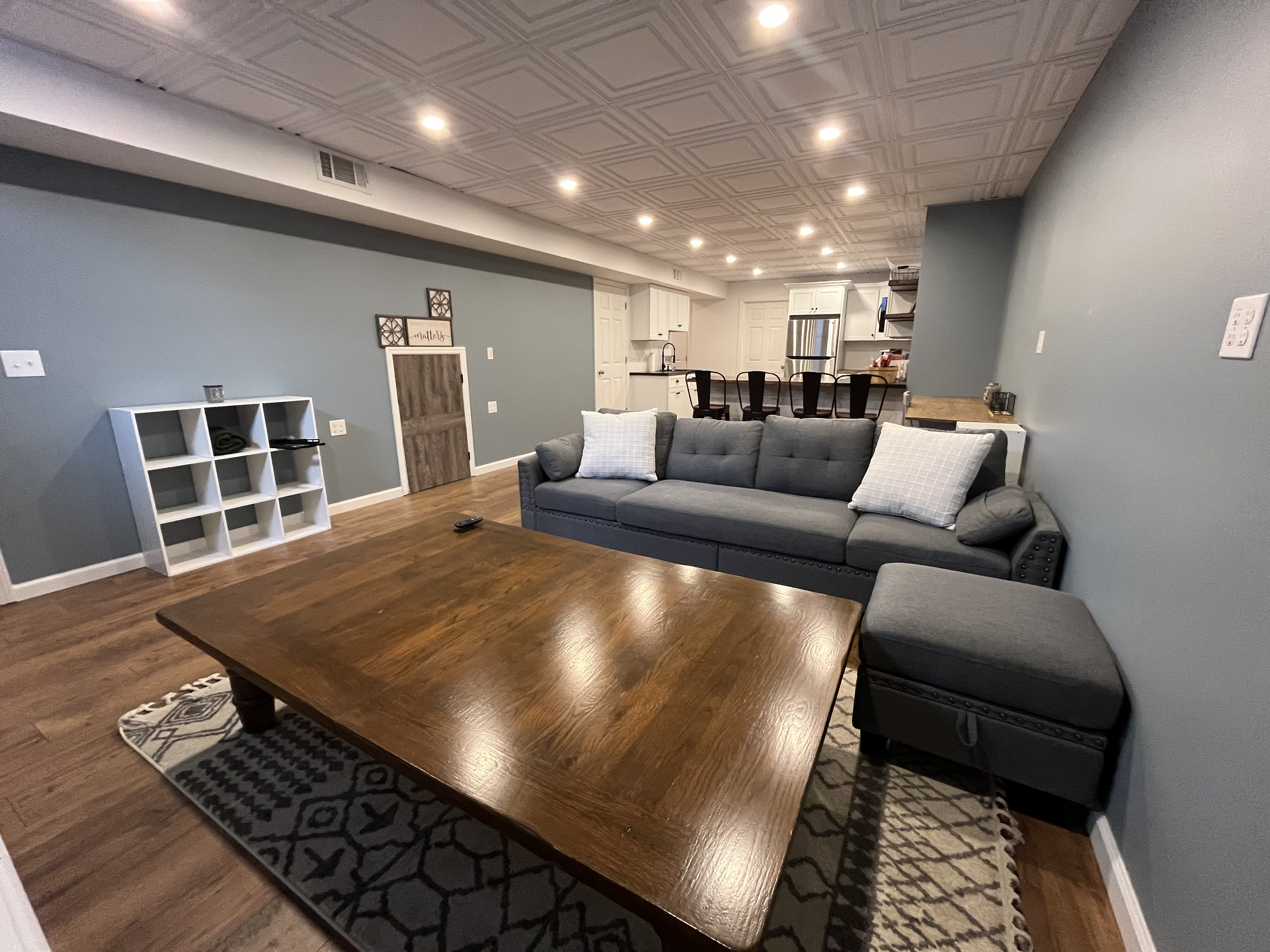 Cozy all NEW one bedroom basement suite - Photo 1