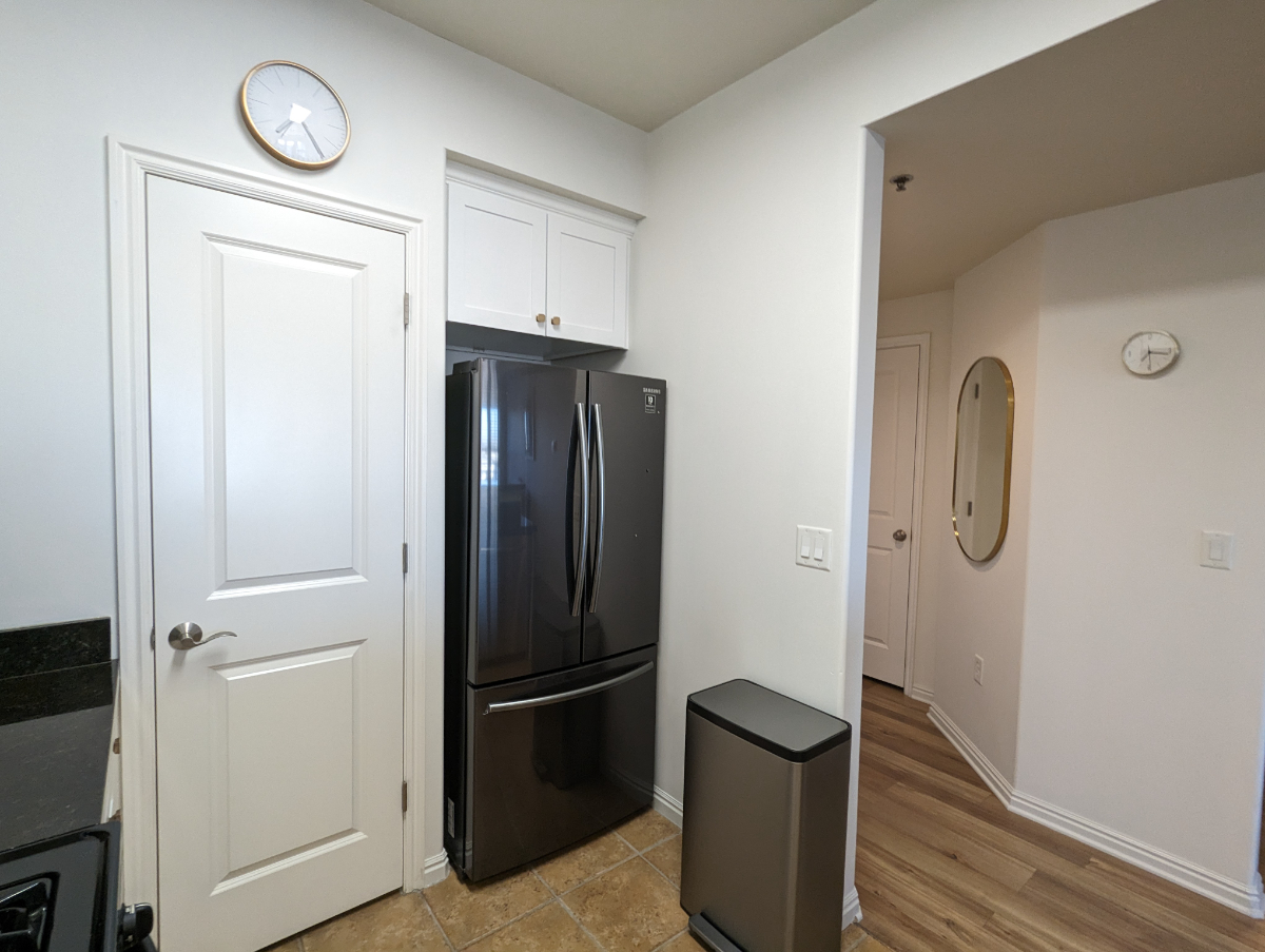 Luxury Penthouse Condo For Rent - Photo 8