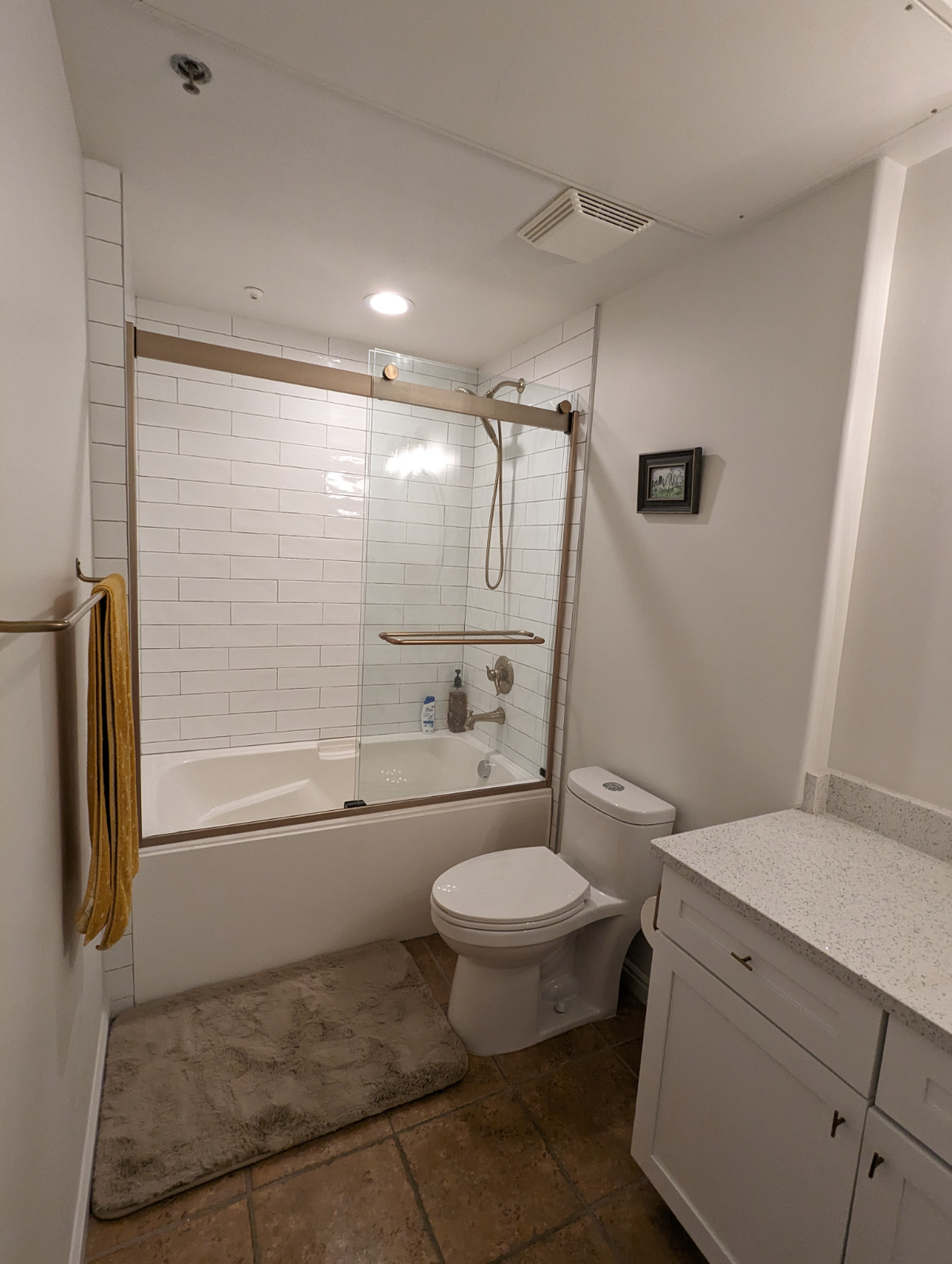Luxury Penthouse Condo For Rent - Photo 9