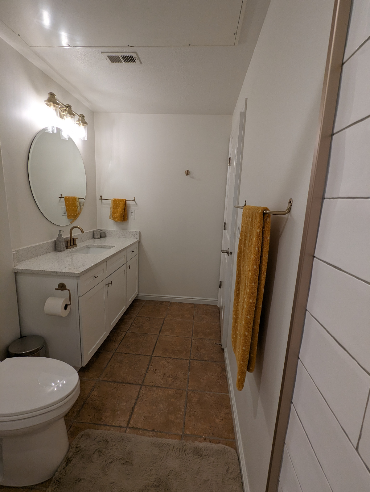 Luxury Penthouse Condo For Rent - Photo 10