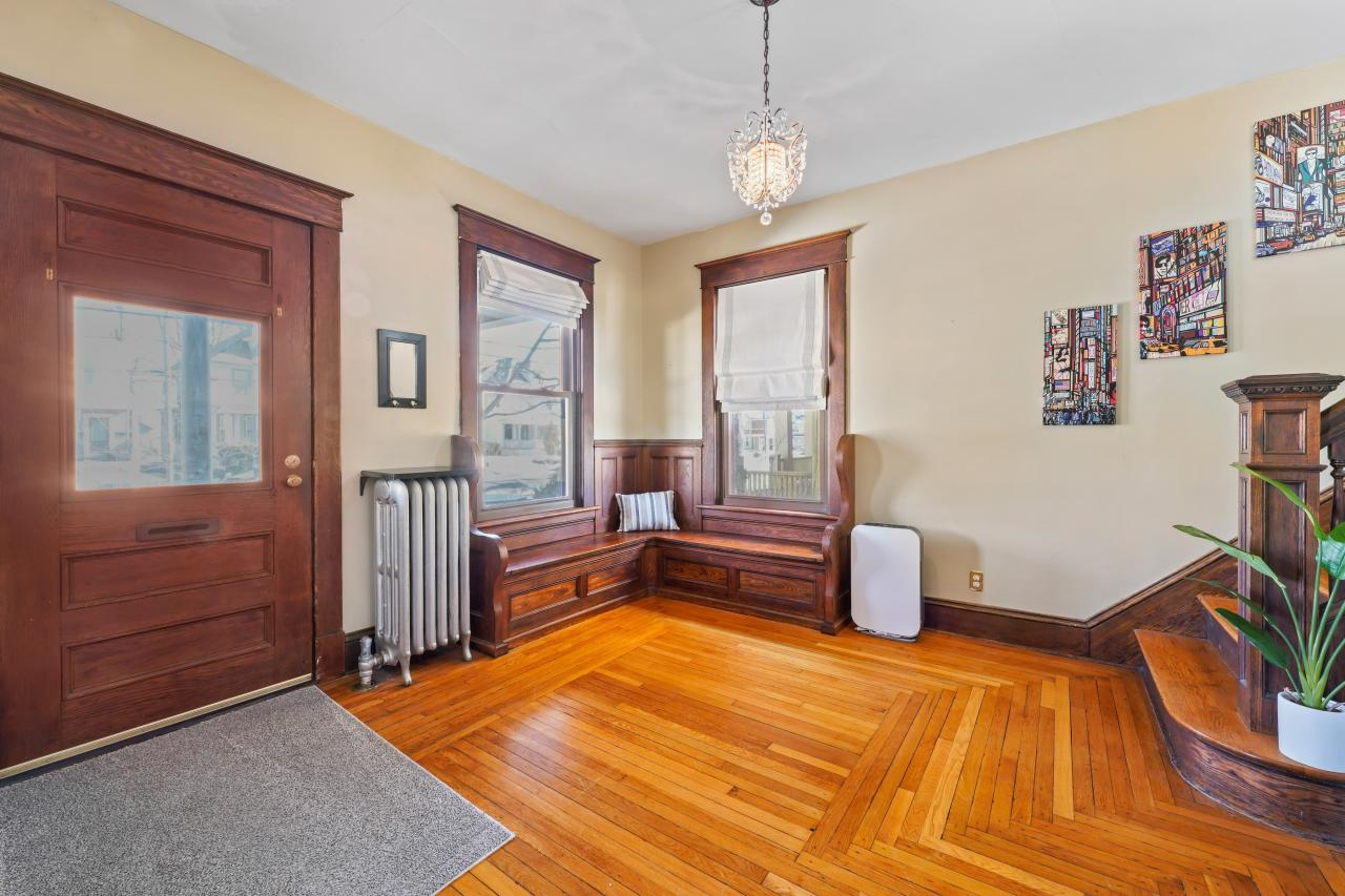 Historic 4BR charmer in Upper Union - Photo 8