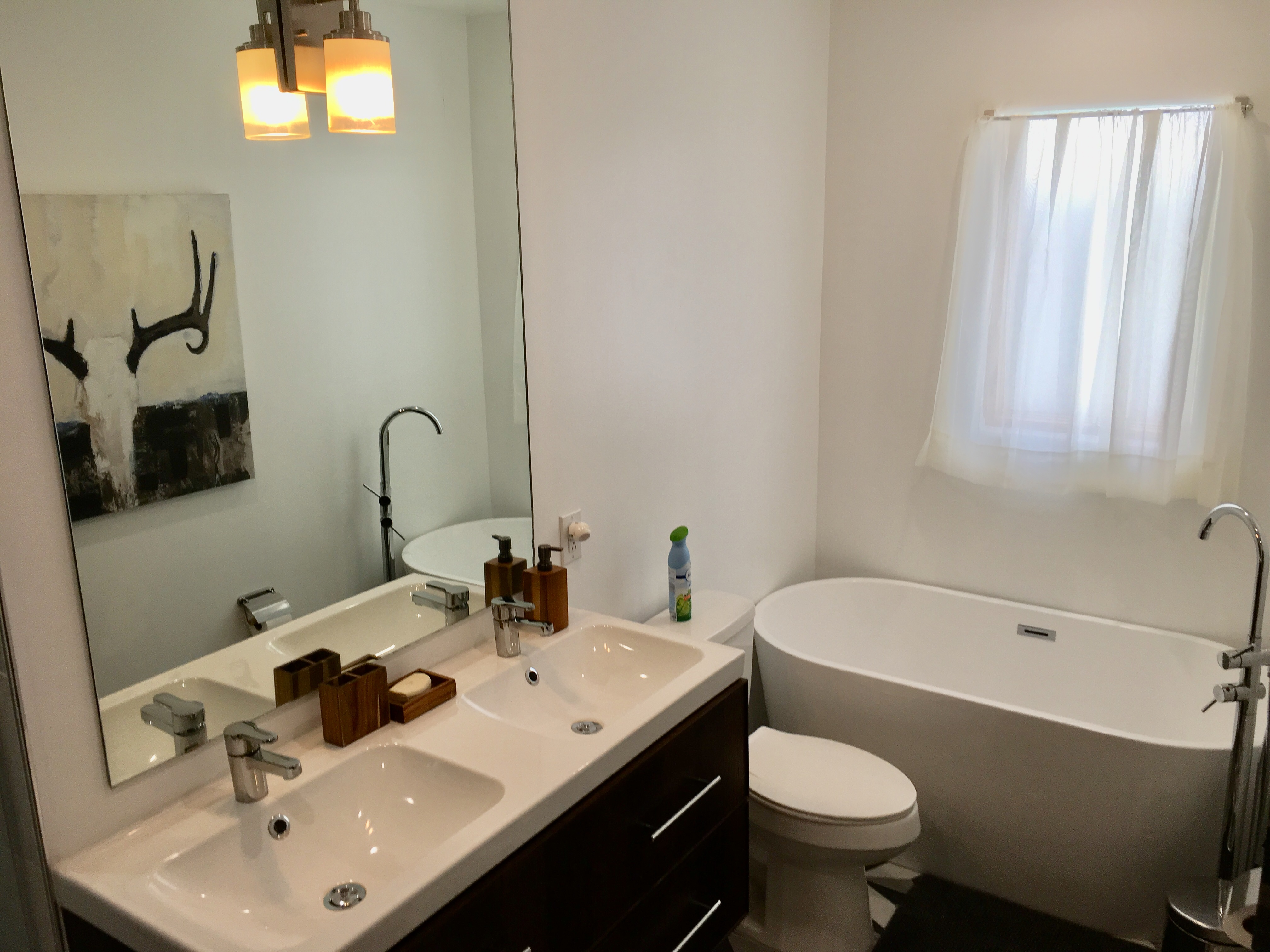 Mid-Century Country Club Home - Photo 6