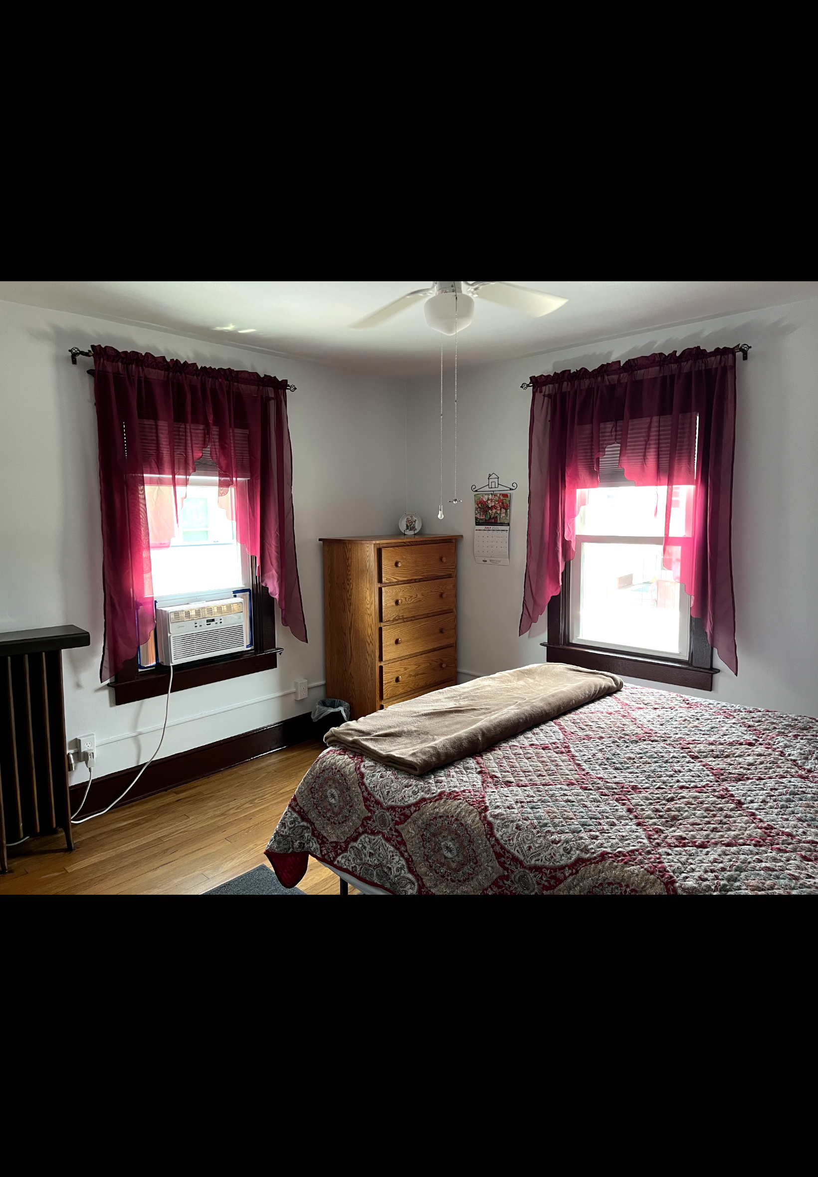 Evergreen Manor - Photo 11