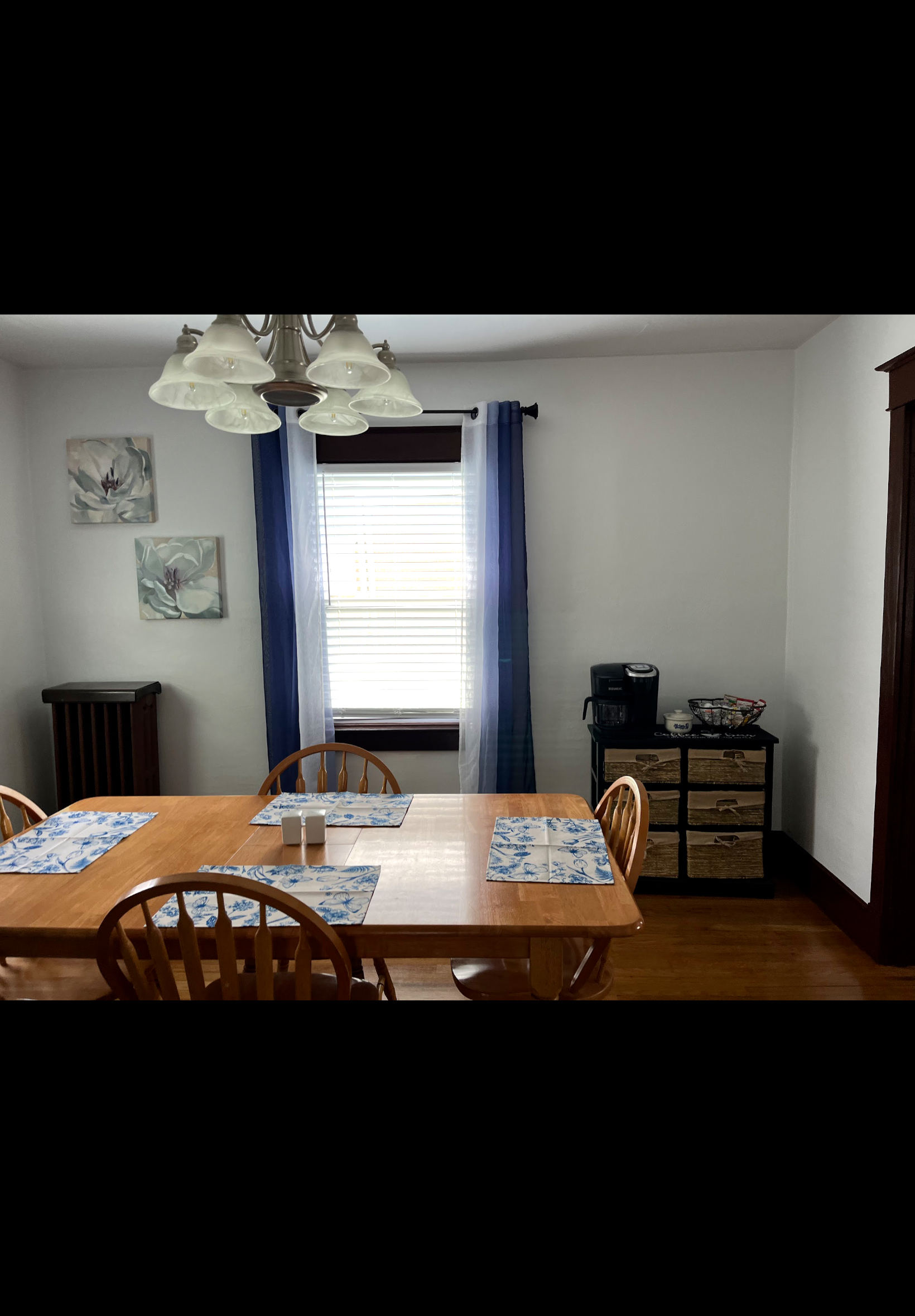 Evergreen Manor - Photo 6