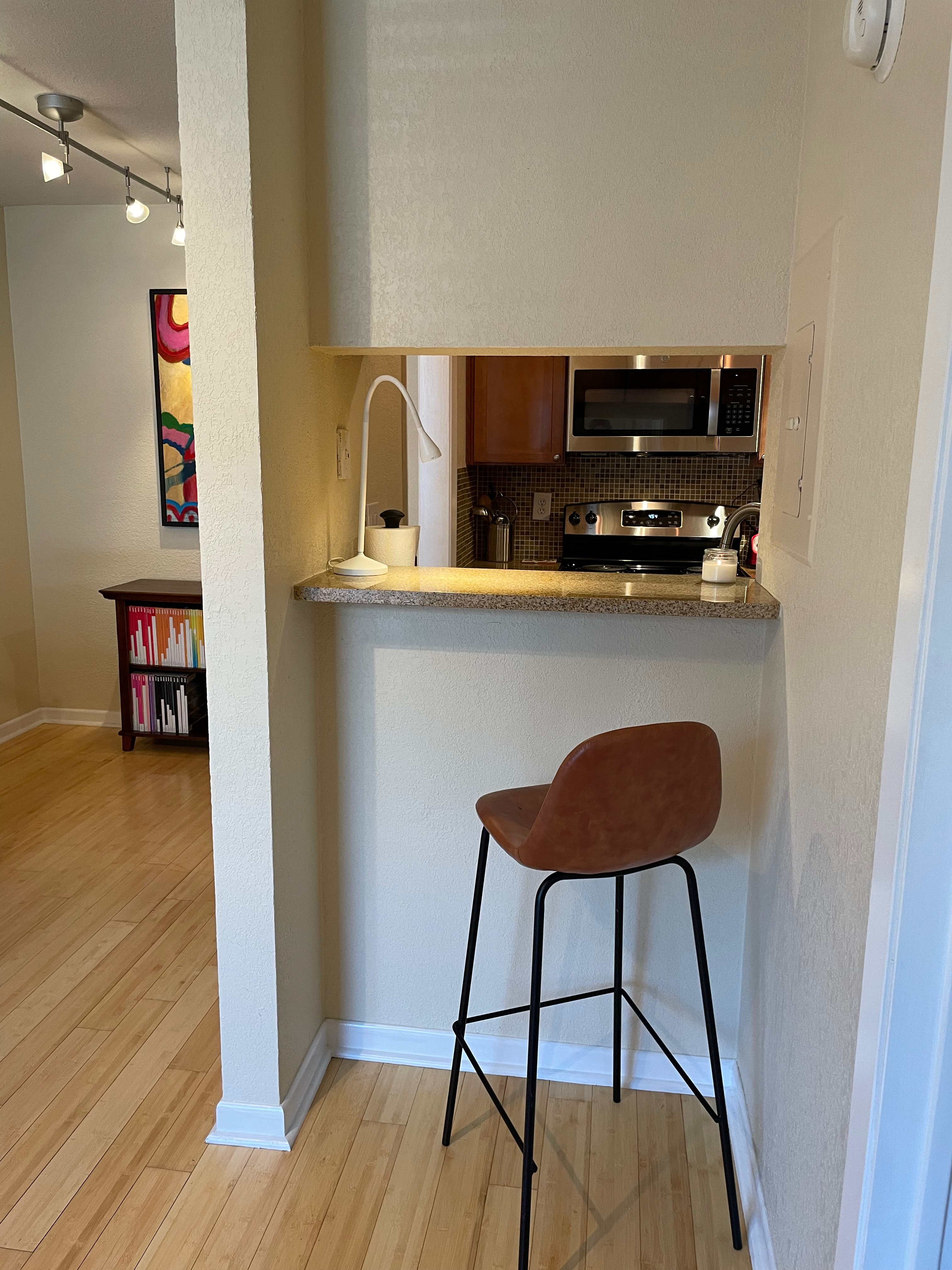 Cute 1 bedroom in Prime South Austin location - Photo 6