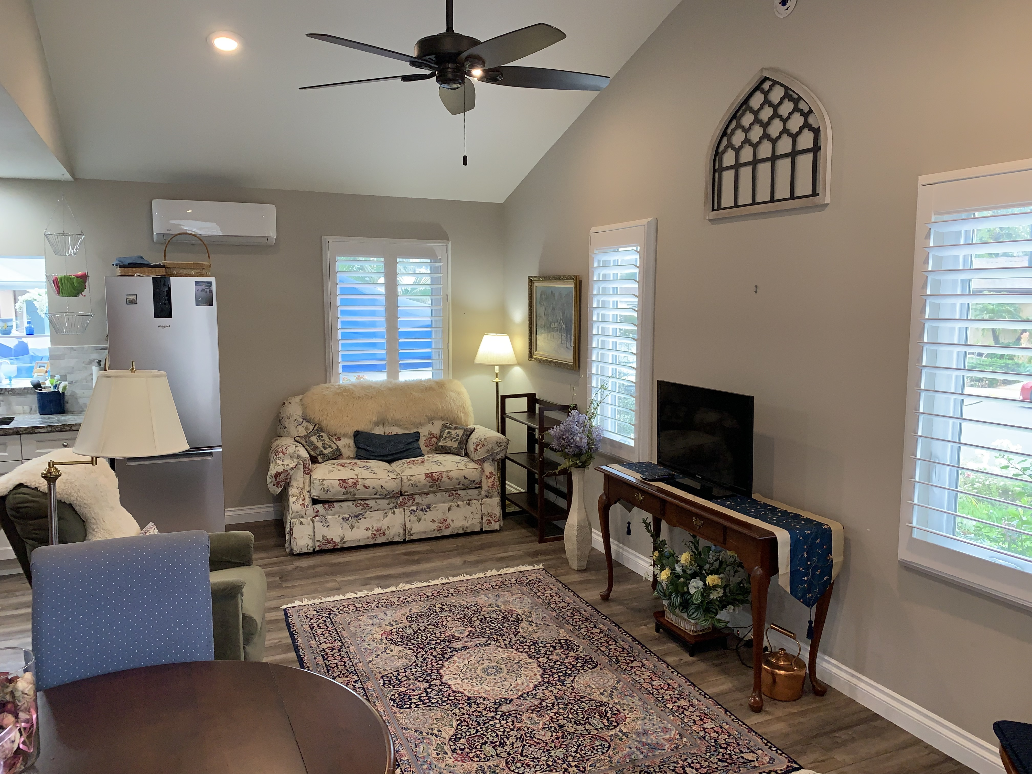 New 1-Br flat near UCSD and hospitals - Photo 1