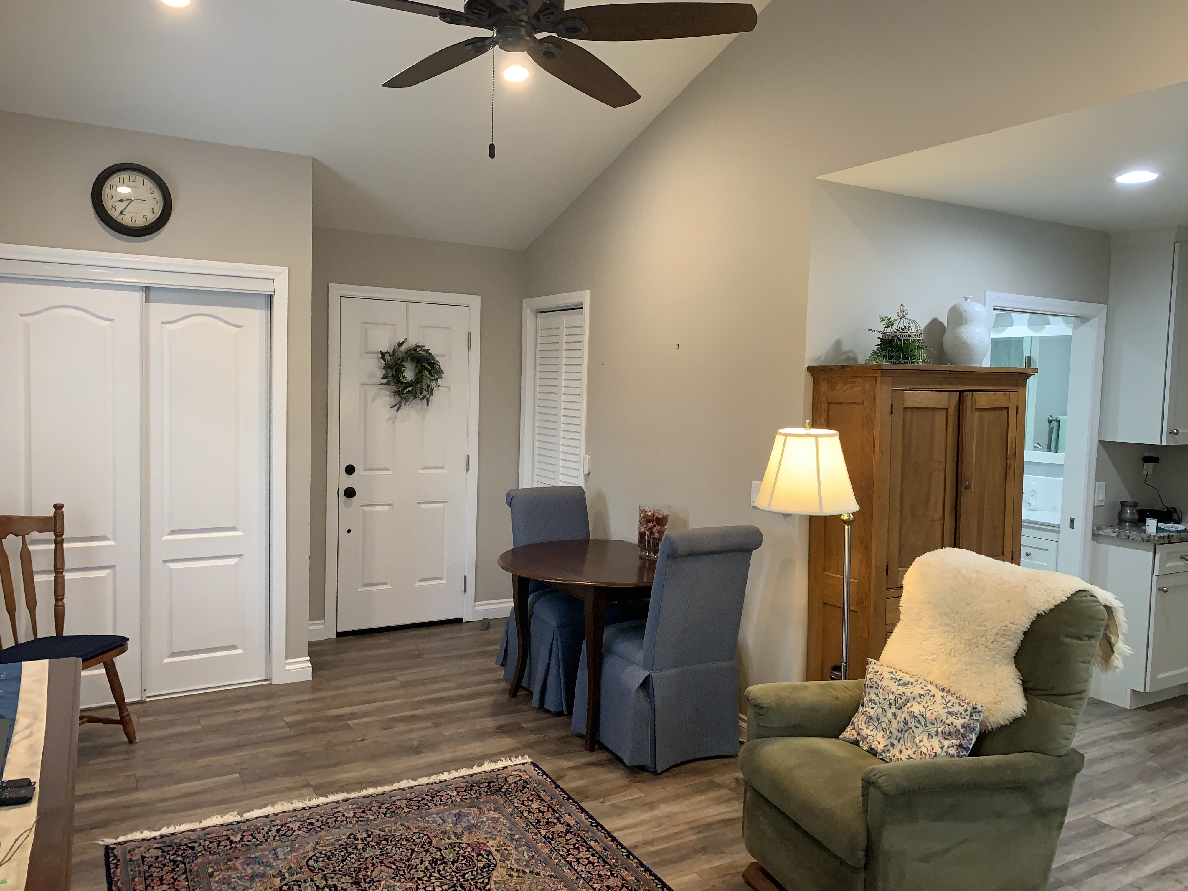 New 1-Br flat near UCSD and hospitals - Photo 3