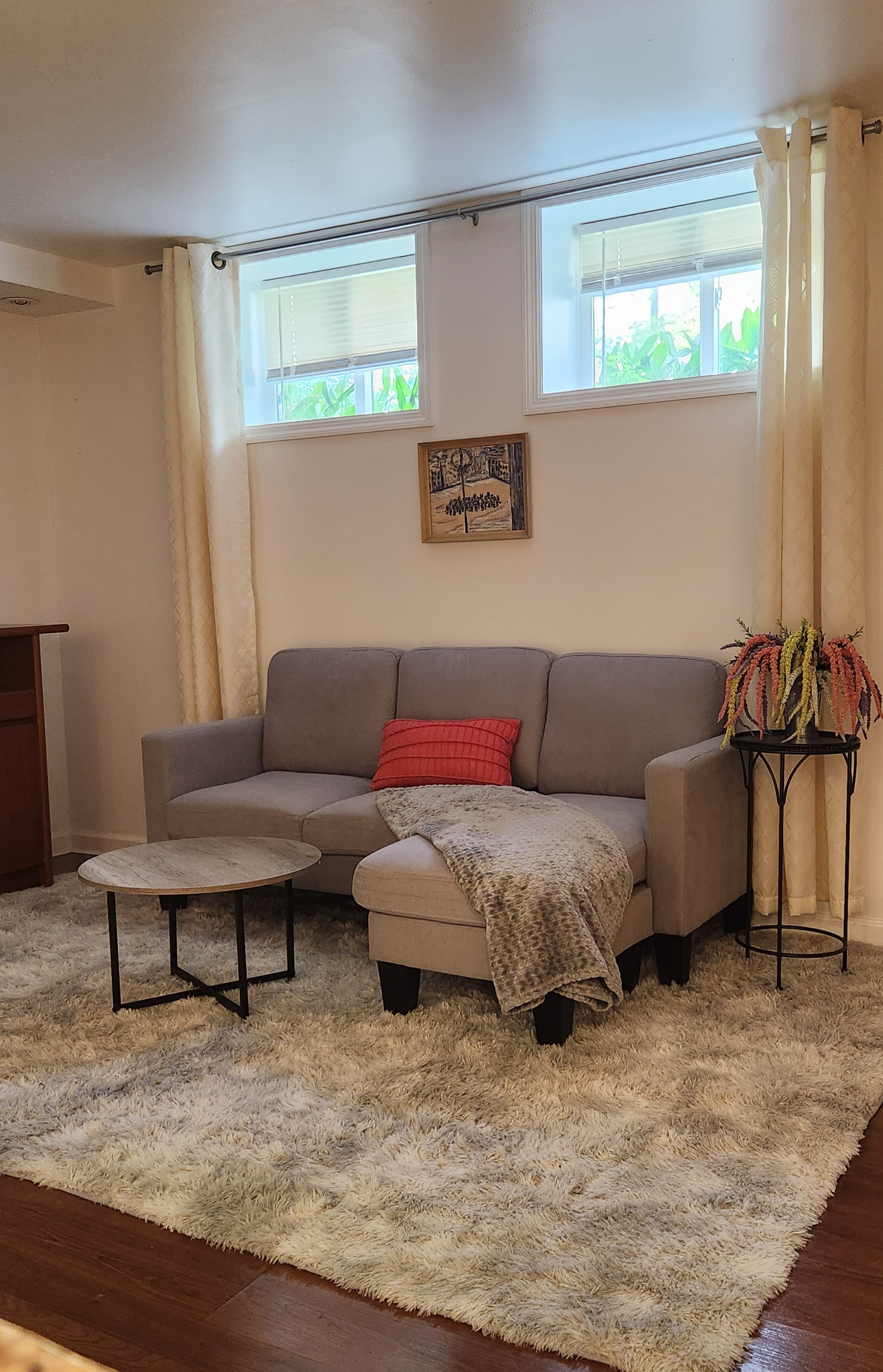 Quiet Saratoga Bungalow Garden Apt just steps away from Everything - Photo 2