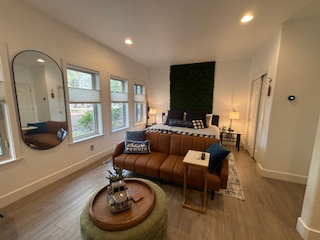 Seldom Available - Cozy Quiet Townhome in Gated Community - Perfect for Traveling Nurses - Photo 5