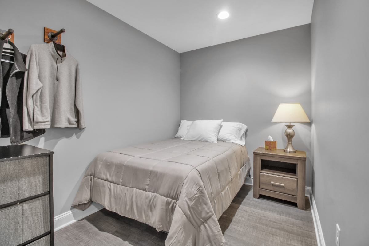 Near Medical Corridor - Apt 104 - Photo 2