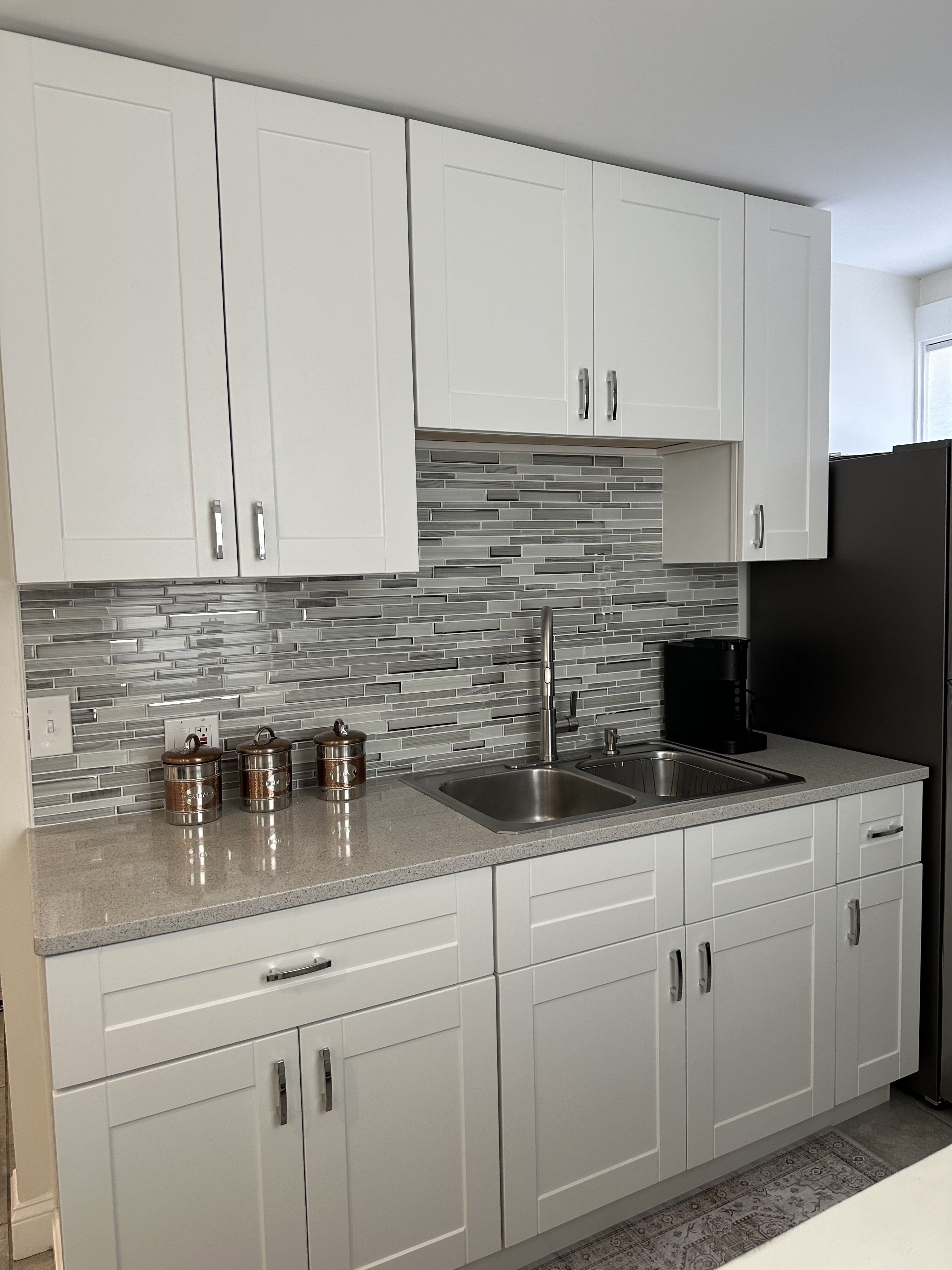 BRAND NEW 1 BDRM APT/PRIVATE PARKING/ BEACH IS ACROSS THE STREET - Photo 2