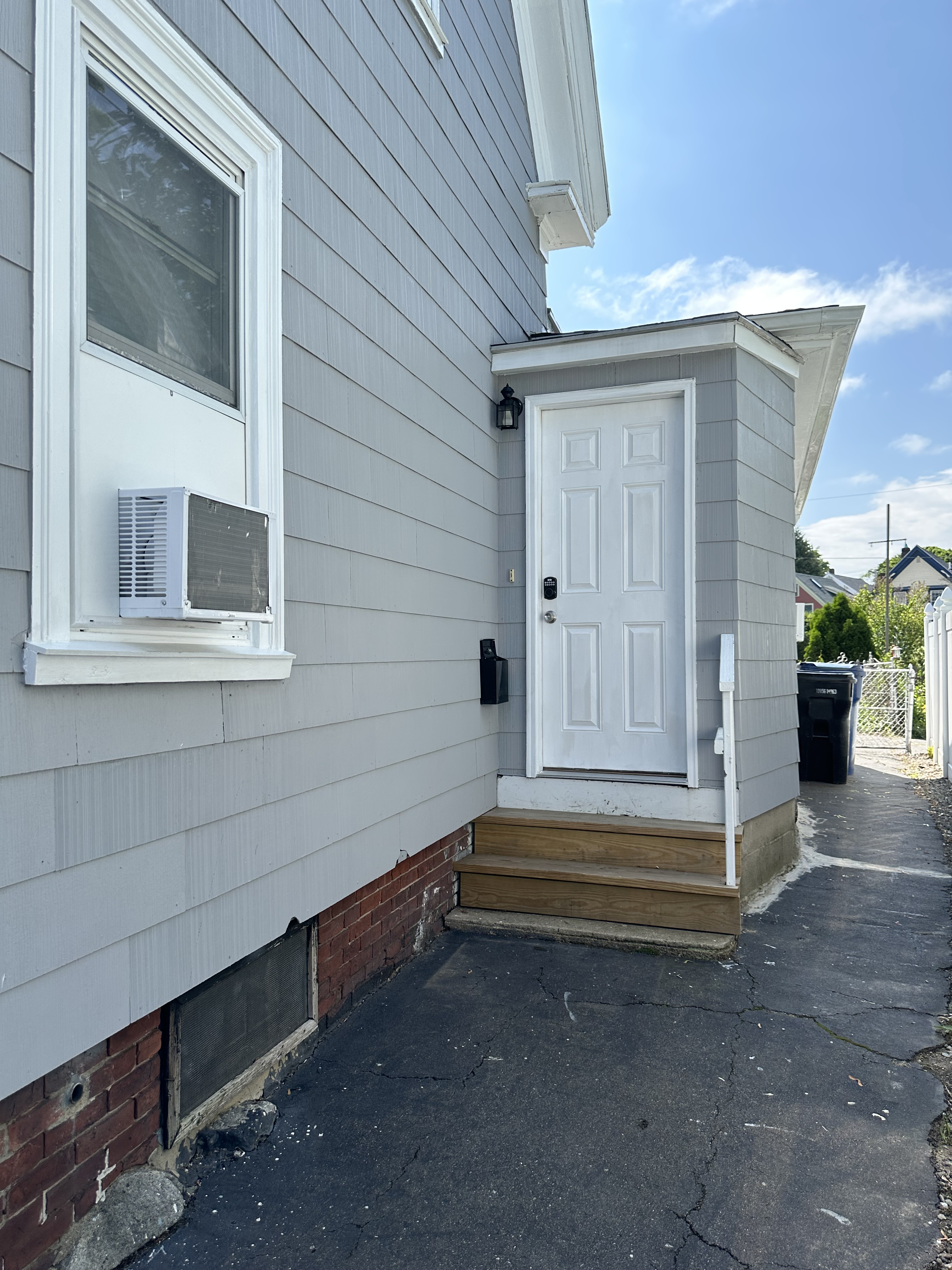 BRAND NEW 1 BDRM APT/PRIVATE PARKING/ BEACH IS ACROSS THE STREET - Photo 8
