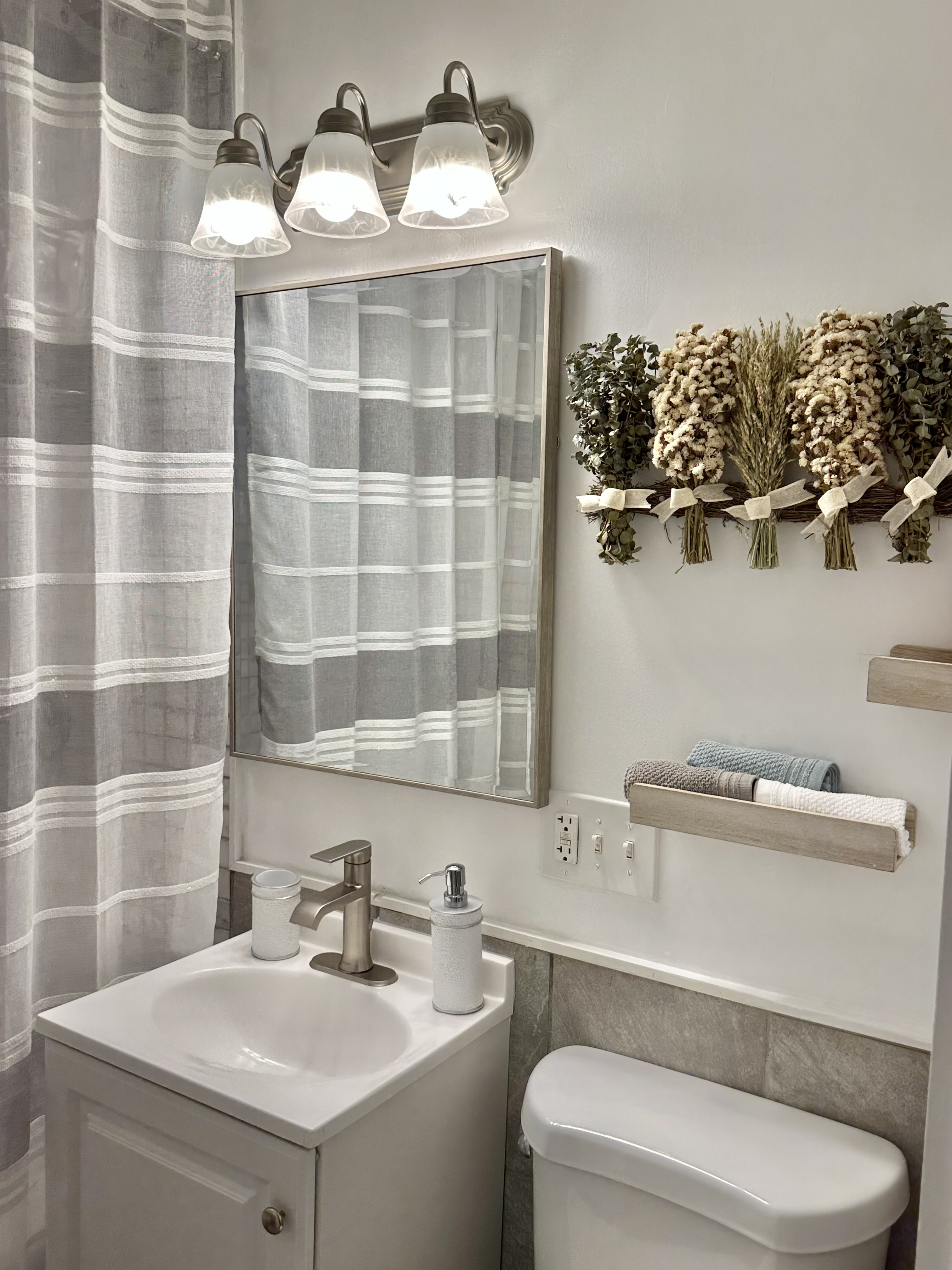 BRAND NEW 1 BDRM APT/PRIVATE PARKING/ BEACH IS ACROSS THE STREET - Photo 10