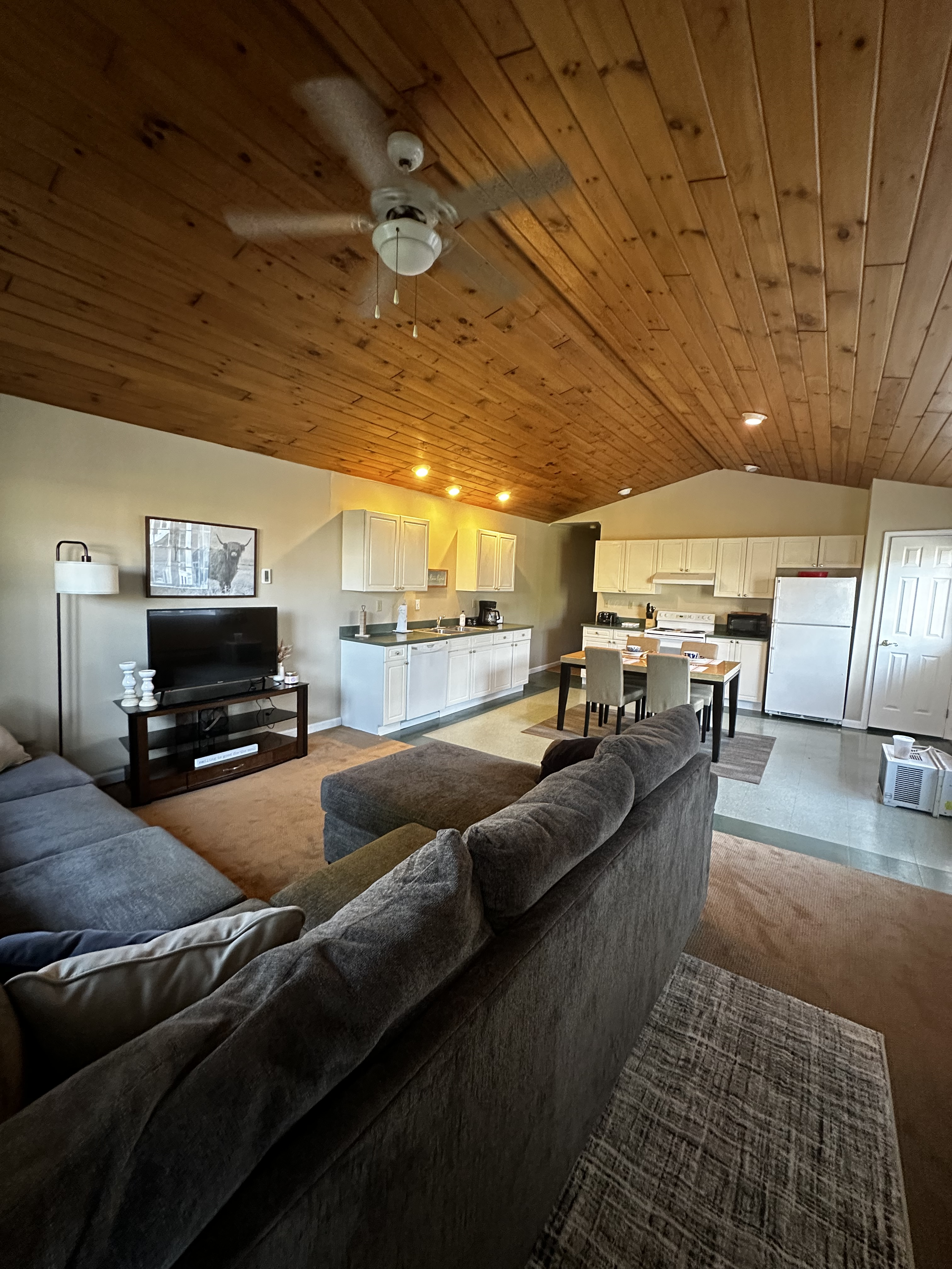 Room available in a two bedroom apartment - Photo 12