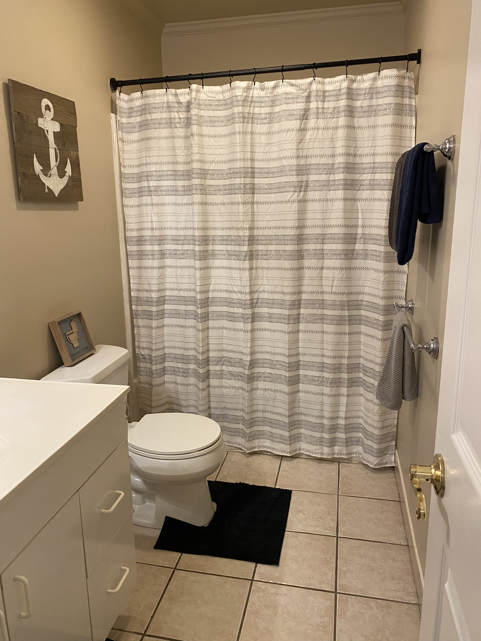 Room available in a two bedroom apartment - Photo 9