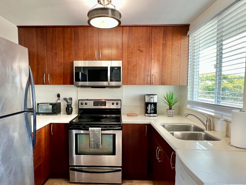 North Park 2 Br/1 Ba, Pets w/owner o.k. - Offstreet Parking & Laundry - Photo 2
