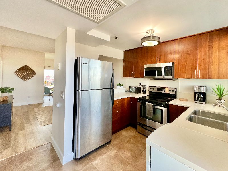 North Park 2 Br/1 Ba, Pets w/owner o.k. - Offstreet Parking & Laundry - Photo 5