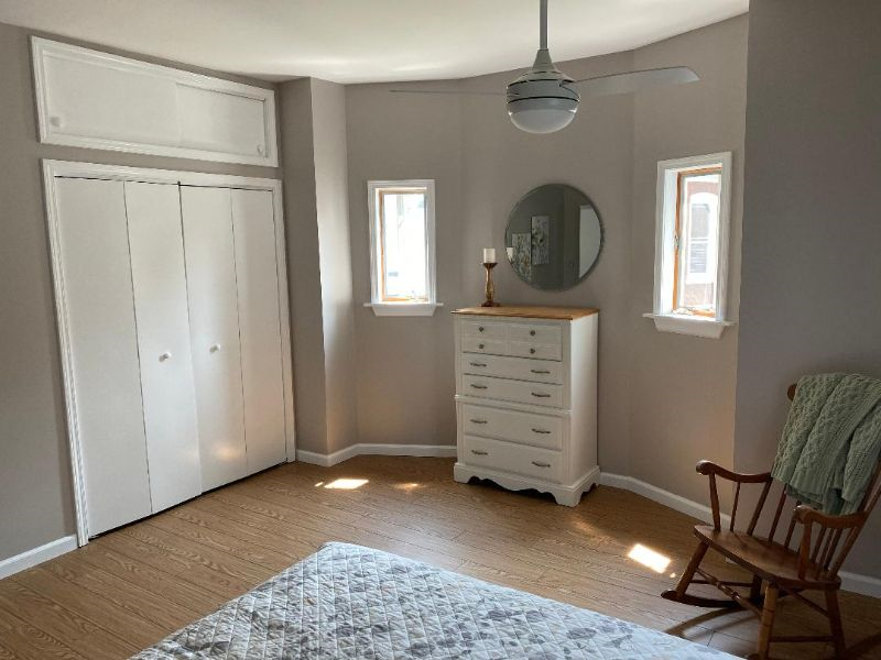 Fully Furnished 2-Bedroom Apartment in Quiet Watertown Neighborhood - Walking distance to Hospital! - Photo 11