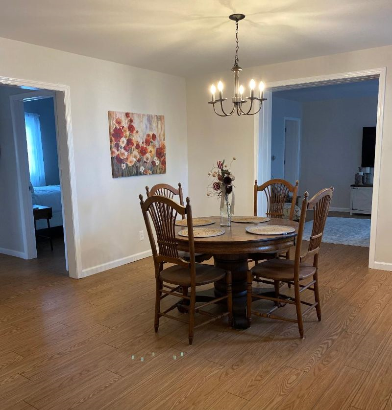 Fully Furnished 2-Bedroom Apartment in Quiet Watertown Neighborhood - Walking distance to Hospital! - Photo 7