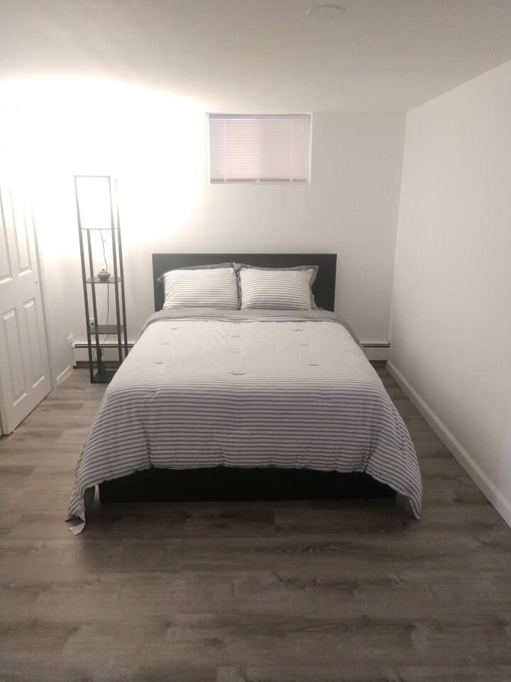 Bright Modern Queens Apartment - Photo 3