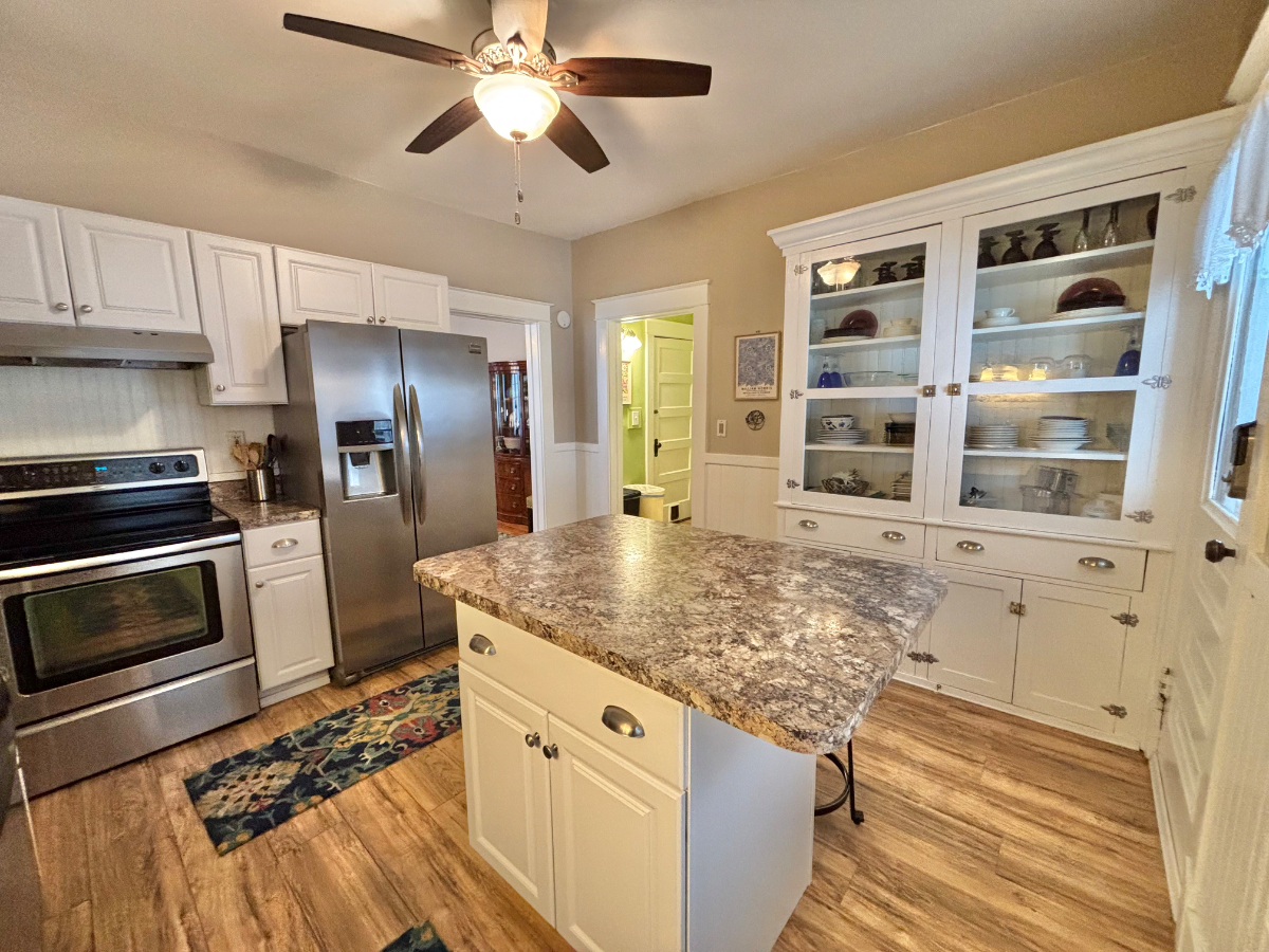 2000sf Townhome Close to RRMC & Killington - Photo 1