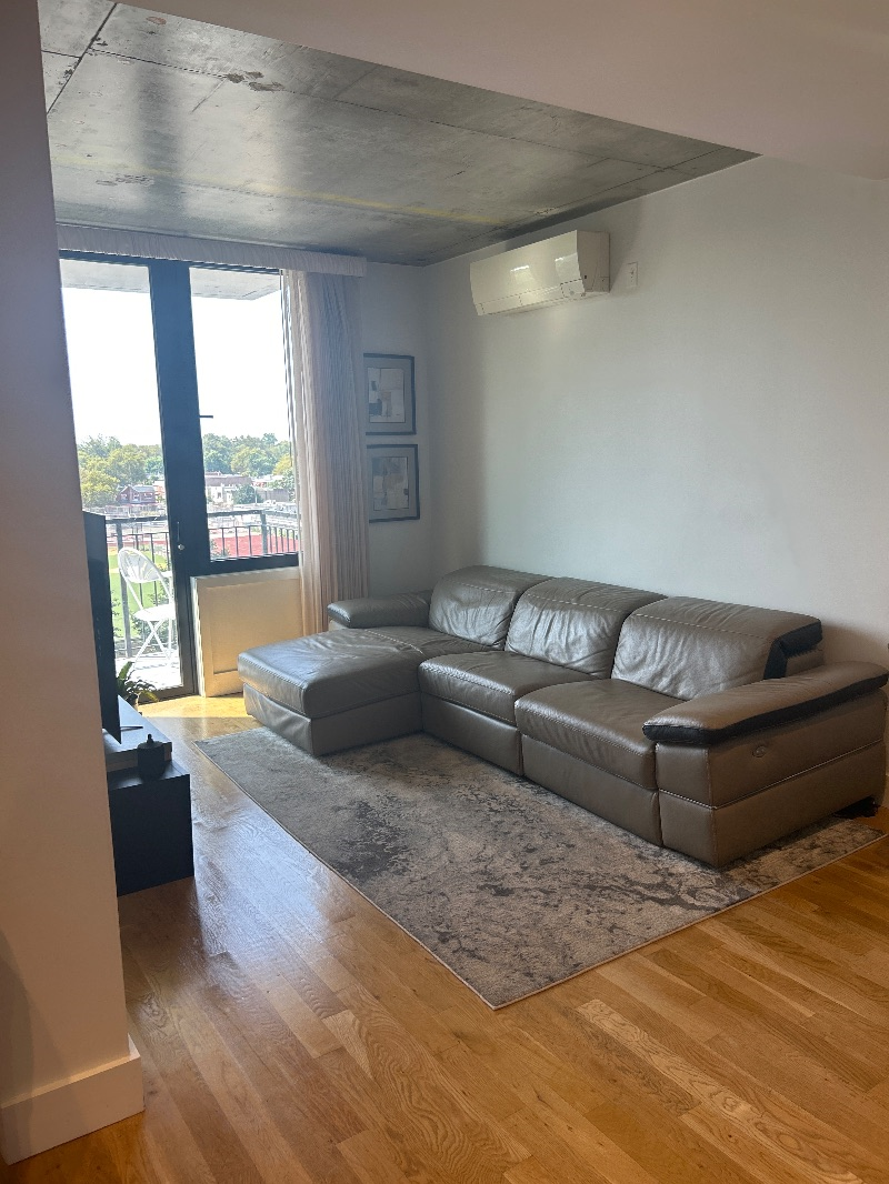 Modern 1-Bedroom with View - Photo 7