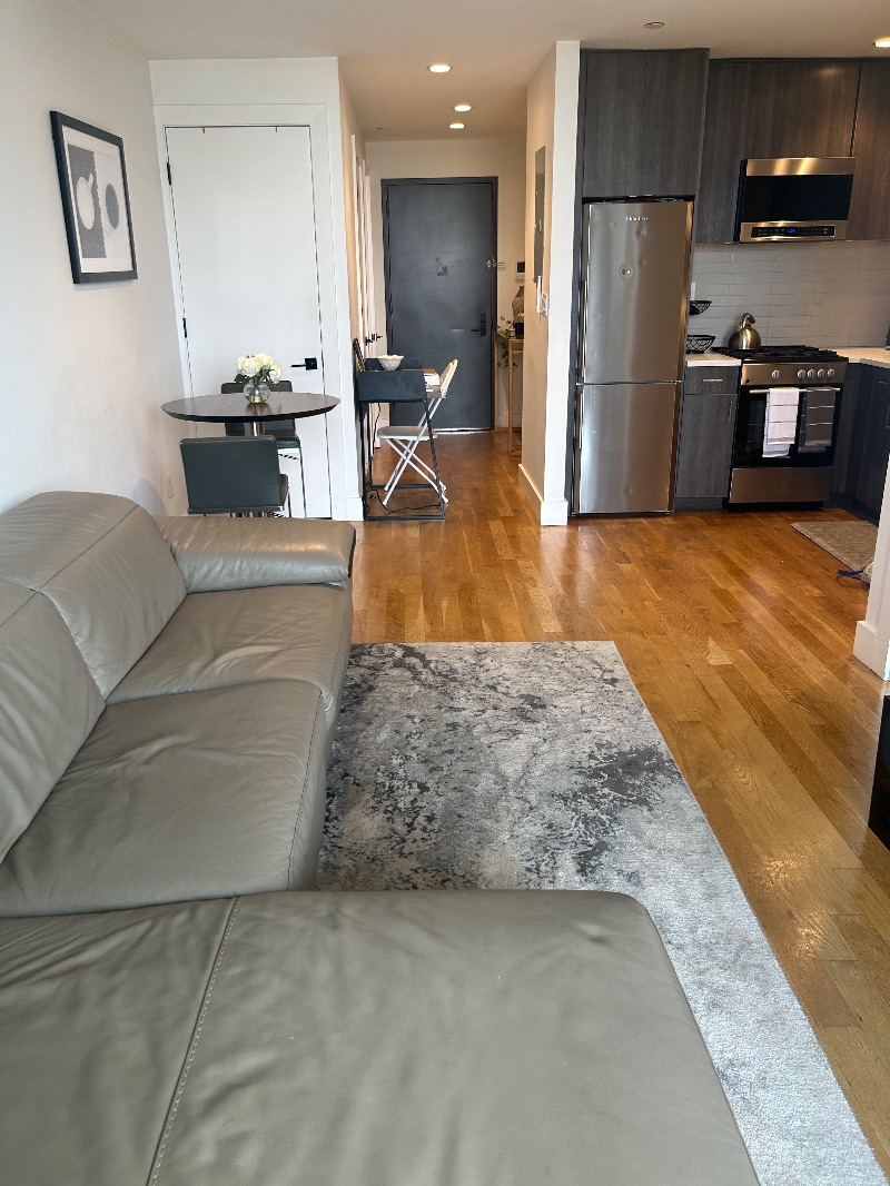 Modern 1-Bedroom with View - Photo 10
