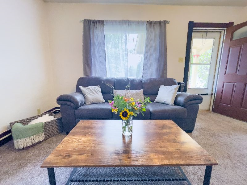 Tons of space - Cute 1920s Home! - Photo 8