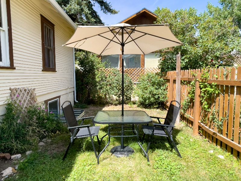 Tons of space - Cute 1920s Home! - Photo 6