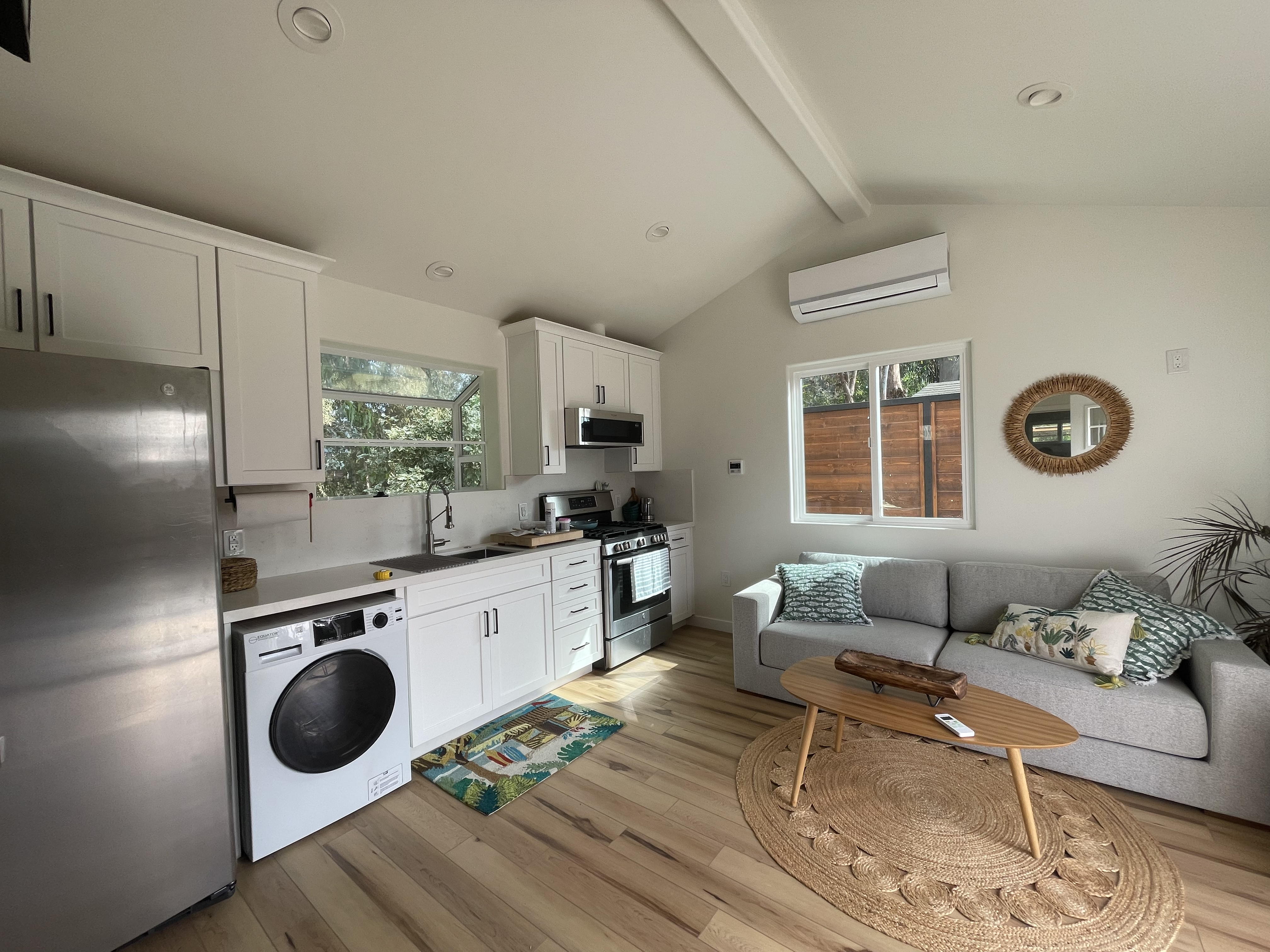 Private 1 Bedroom Surf Shack - Photo 2