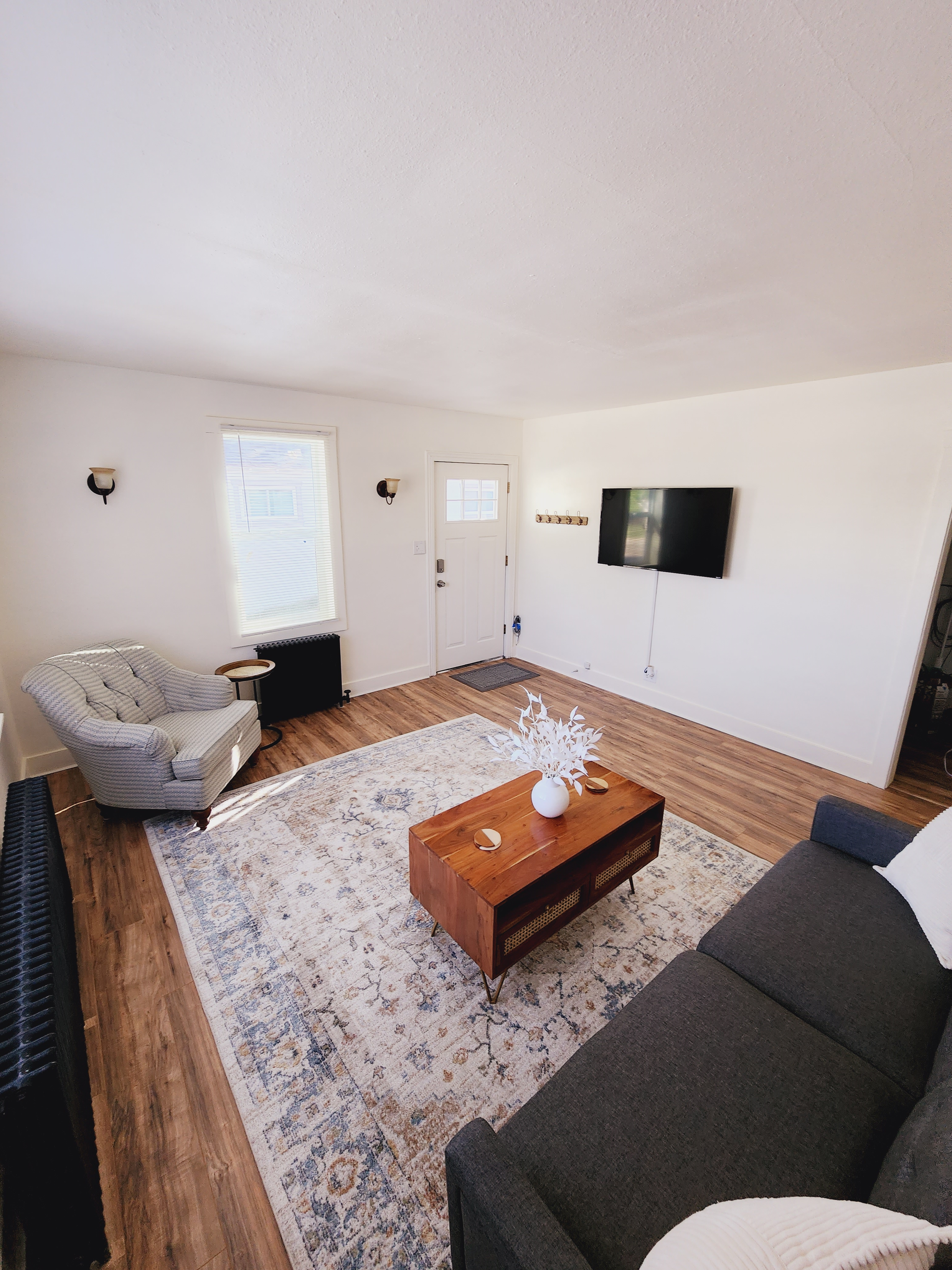 Quaint Space on Dewar - Photo 3